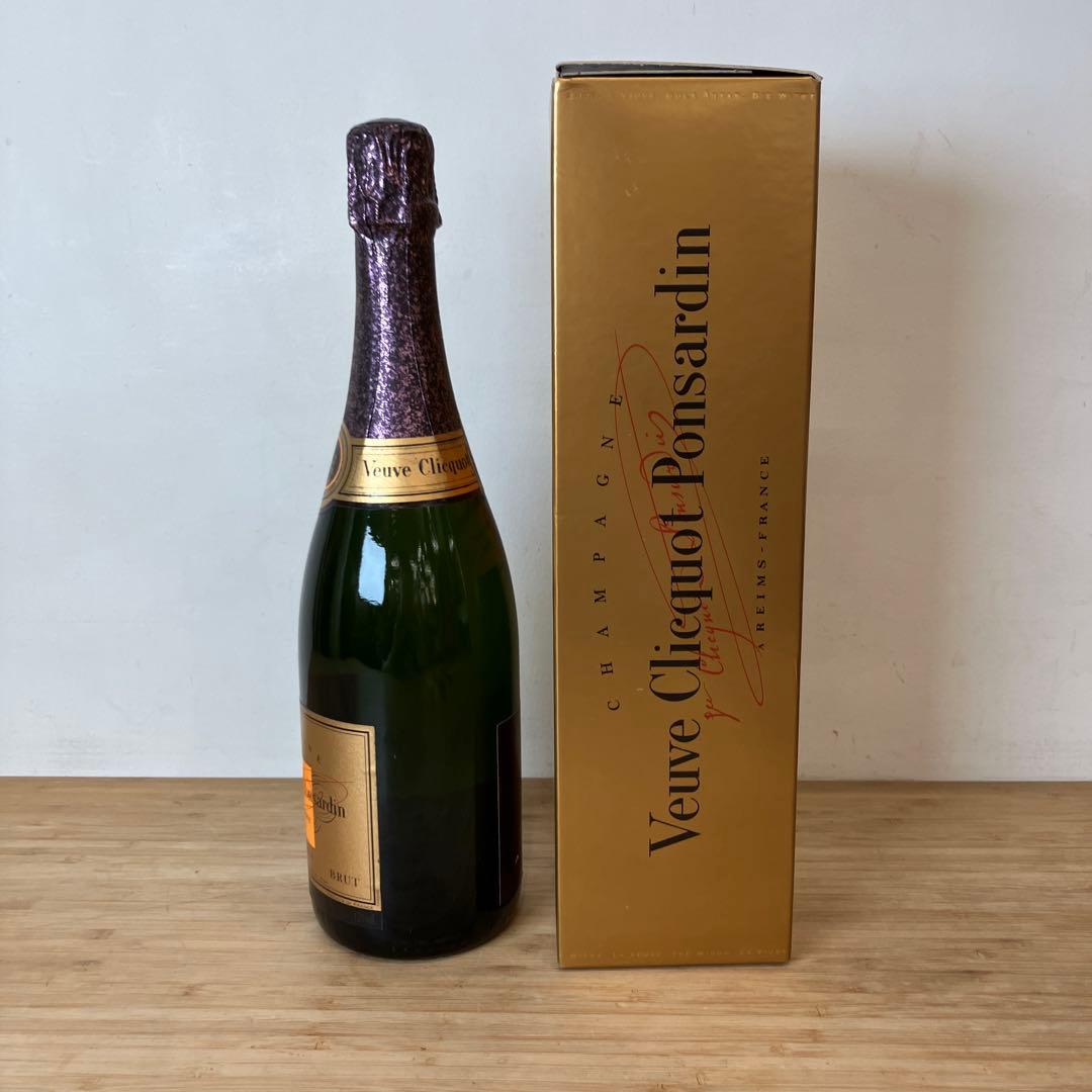 未開栓 750ml ヴーヴ クリコ ポンサルダン Veuve 1996