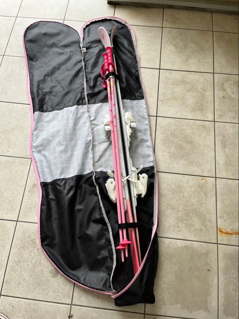 キッズスキー板、スティック、ブーツ3点セット