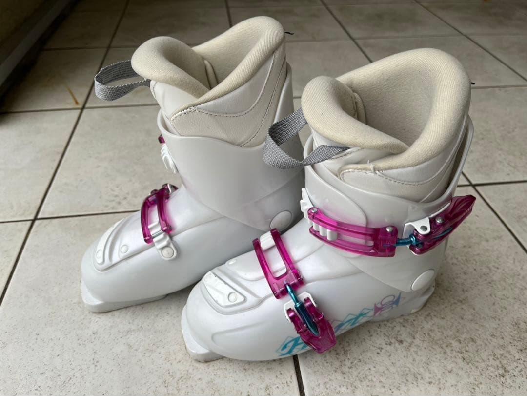 キッズスキー板、スティック、ブーツ3点セット