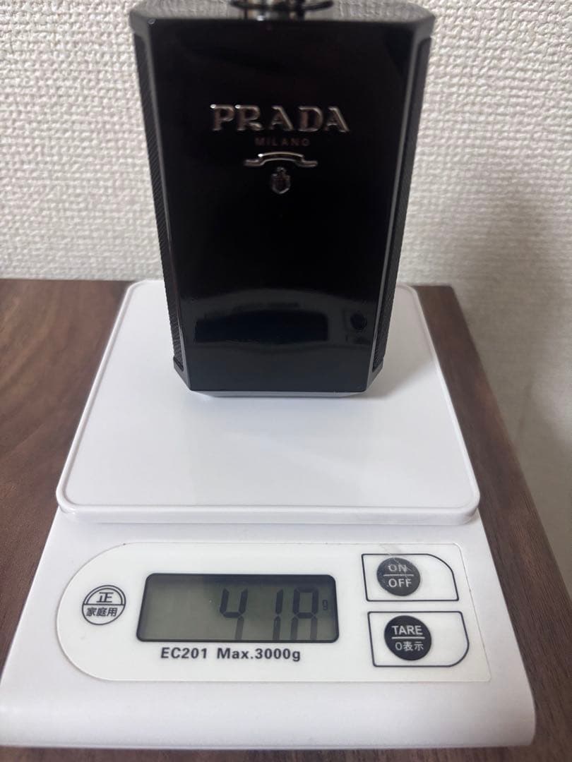 PRADA 香水