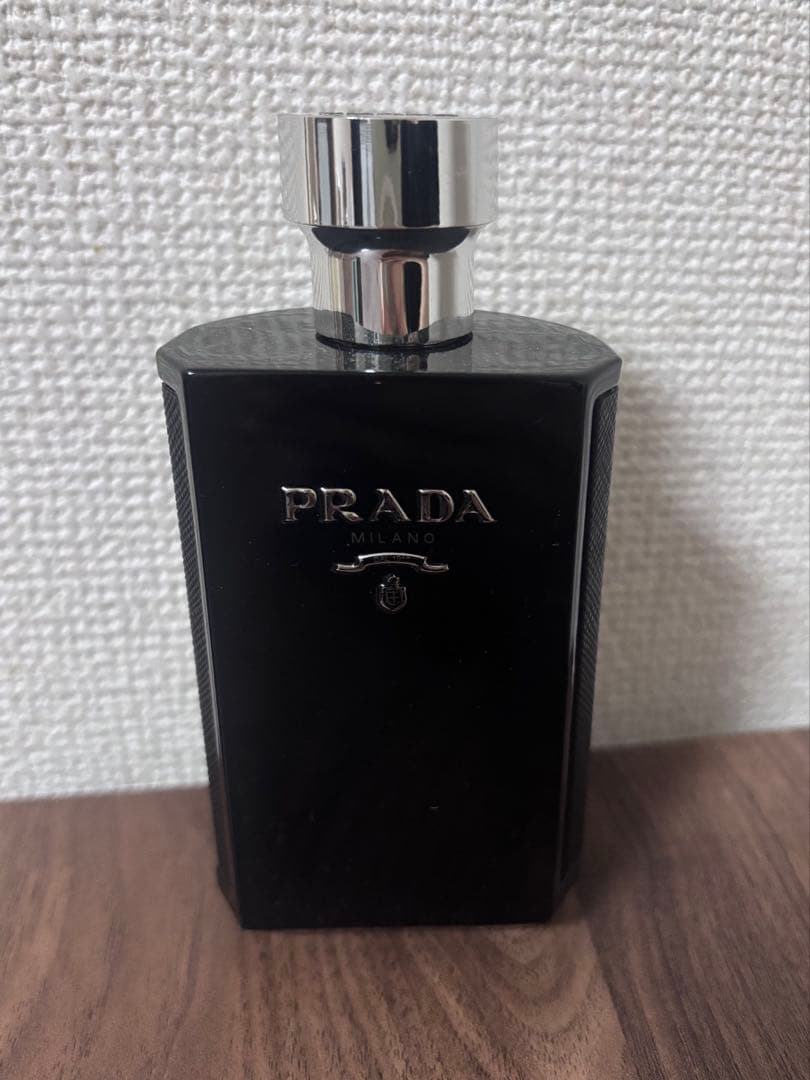 PRADA 香水