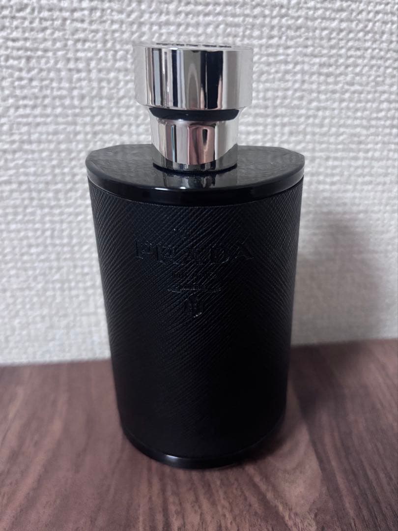 PRADA 香水