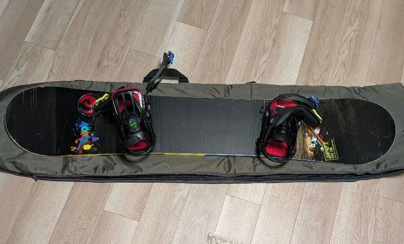 板×ビンディング（RHYTHM）スノーボードセット　Salomon DRIFT