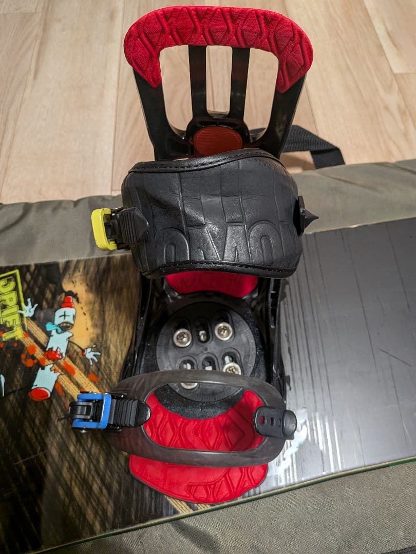 板×ビンディング（RHYTHM）スノーボードセット　Salomon DRIFT