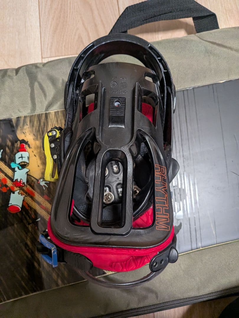 板×ビンディング（RHYTHM）スノーボードセット　Salomon DRIFT