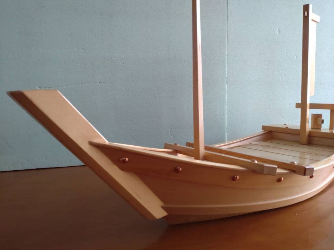 舟盛り、料理舟は檜白木の木製きです。お刺身お寿司の盛付け宴会お祝いお正月の豪華舟