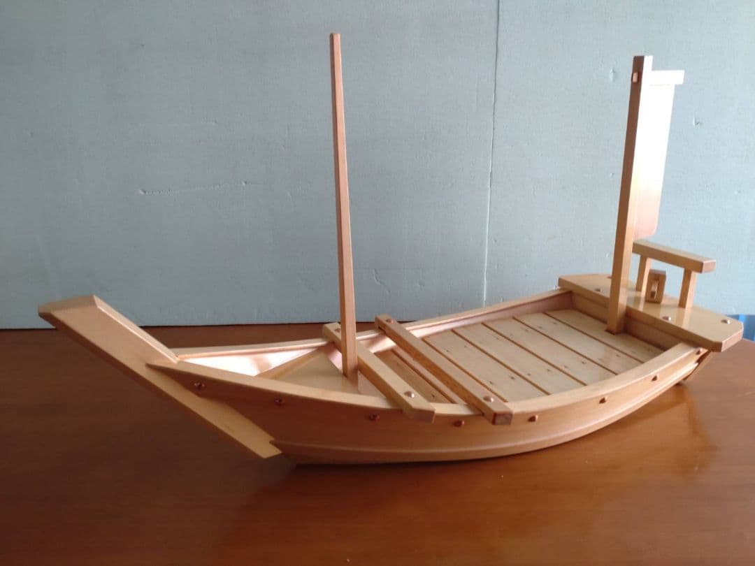 舟盛り、料理舟は檜白木の木製きです。お刺身お寿司の盛付け宴会お祝いお正月の豪華舟