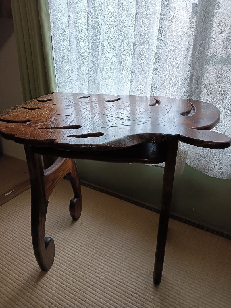 モンステラのテーブル　木製　けやき　手作り　1点物　ハワイ