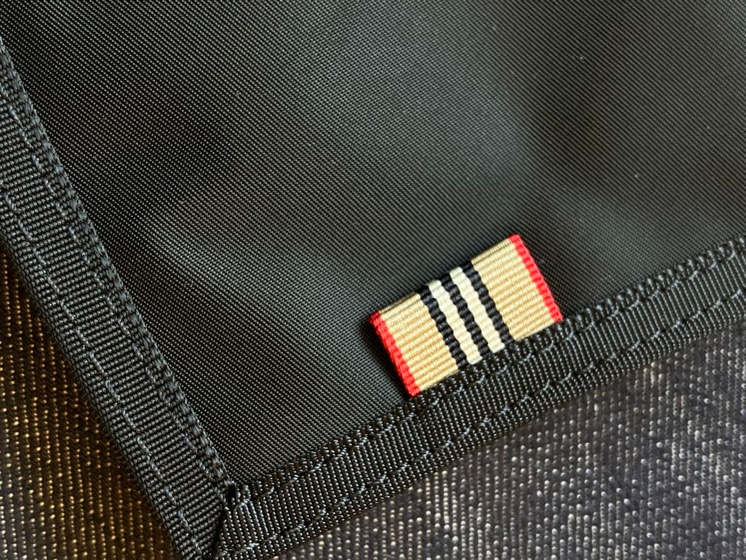 バーバリー BURBERRY ミニショルダーバッグ 黒/白8014730 未使用