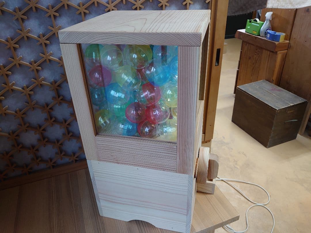 木のガチャガチャ　イベント使用品