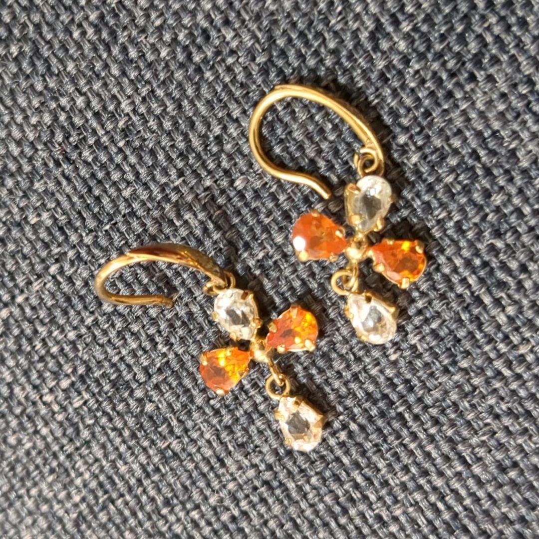 【美品】K18　両耳用ピアス　ゴールド　キラキラ　ビジュー