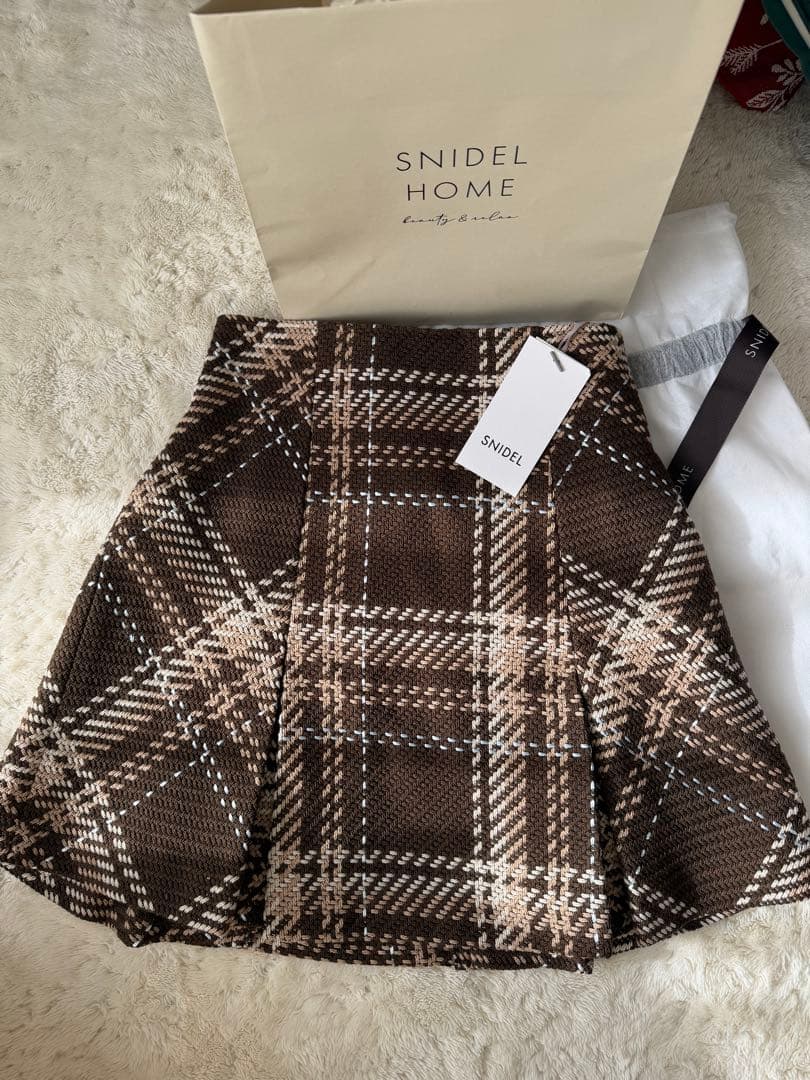 新品タグ付き SNIDEL Sustainableロービングチェックミニスカート