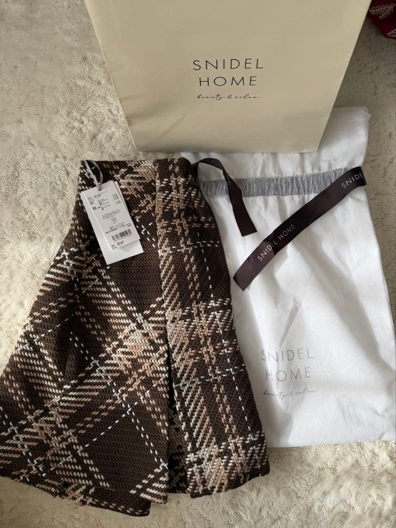 新品タグ付き SNIDEL Sustainableロービングチェックミニスカート