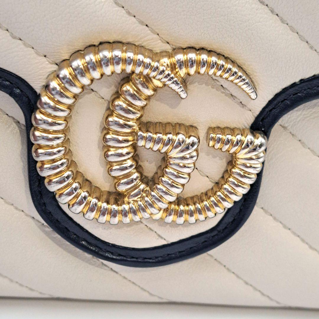 GUCCI　グッチ　GGマーモント チェーンウォレット