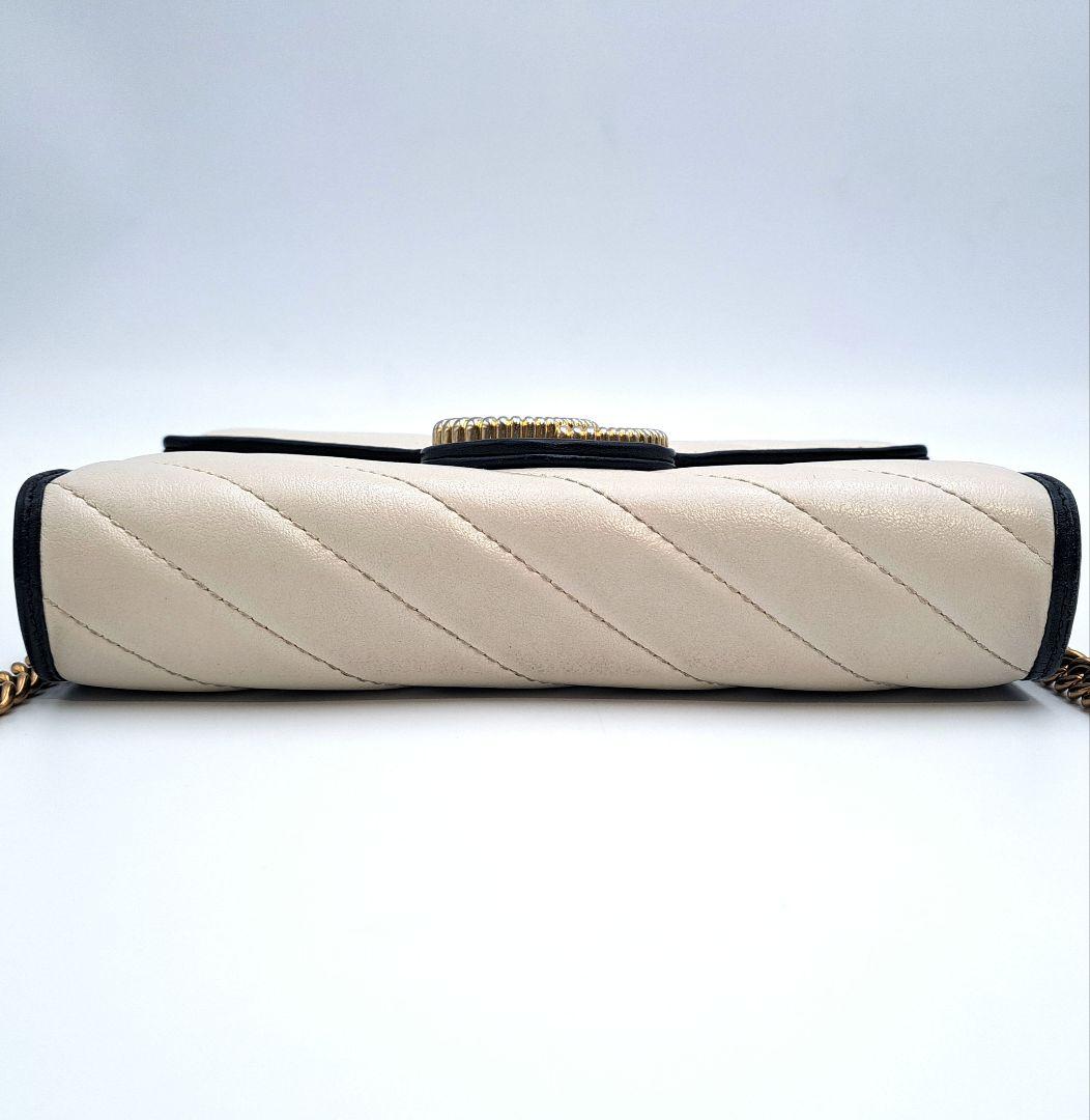 GUCCI　グッチ　GGマーモント チェーンウォレット