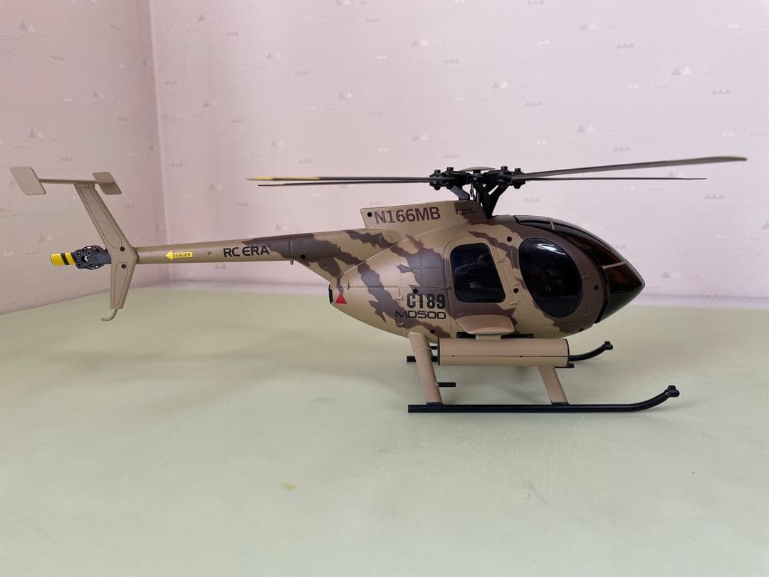 C189 MD500 迷彩色ヘリコプター