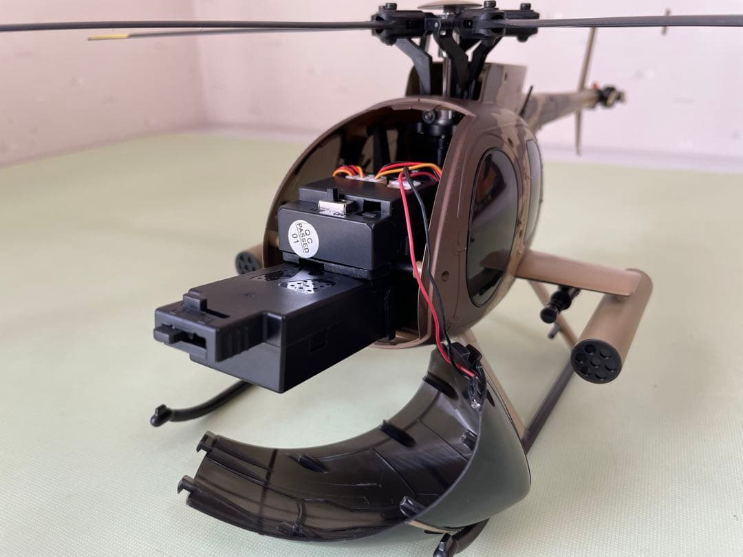 C189 MD500 迷彩色ヘリコプター