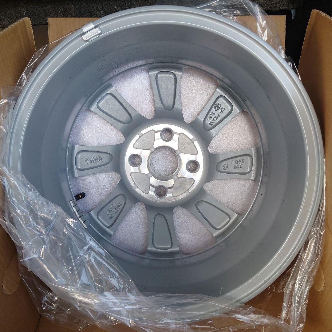 アクア　純正ホイル　15インチ