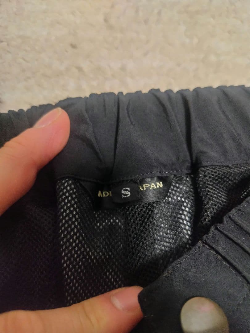 ジャパンメイド屋・35歳からの百名品「防水イージーパンツ」