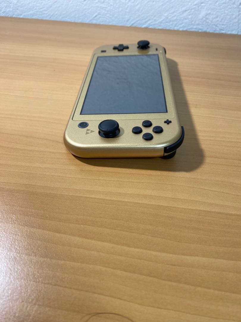 【美品】Switch Lite ゴールド本体 ゼルダの伝説 ハイラルED