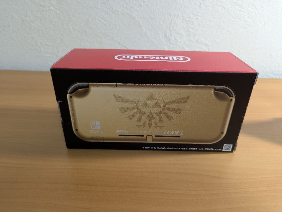 【美品】Switch Lite ゴールド本体 ゼルダの伝説 ハイラルED