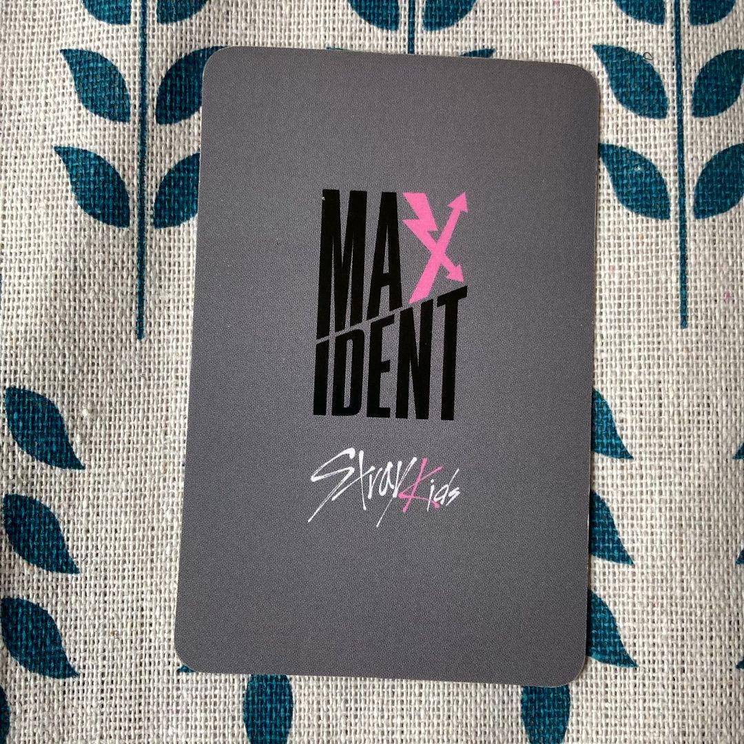 韓国 StrayKids MAXIDENT 4回 限定 ヒョンジントレカ