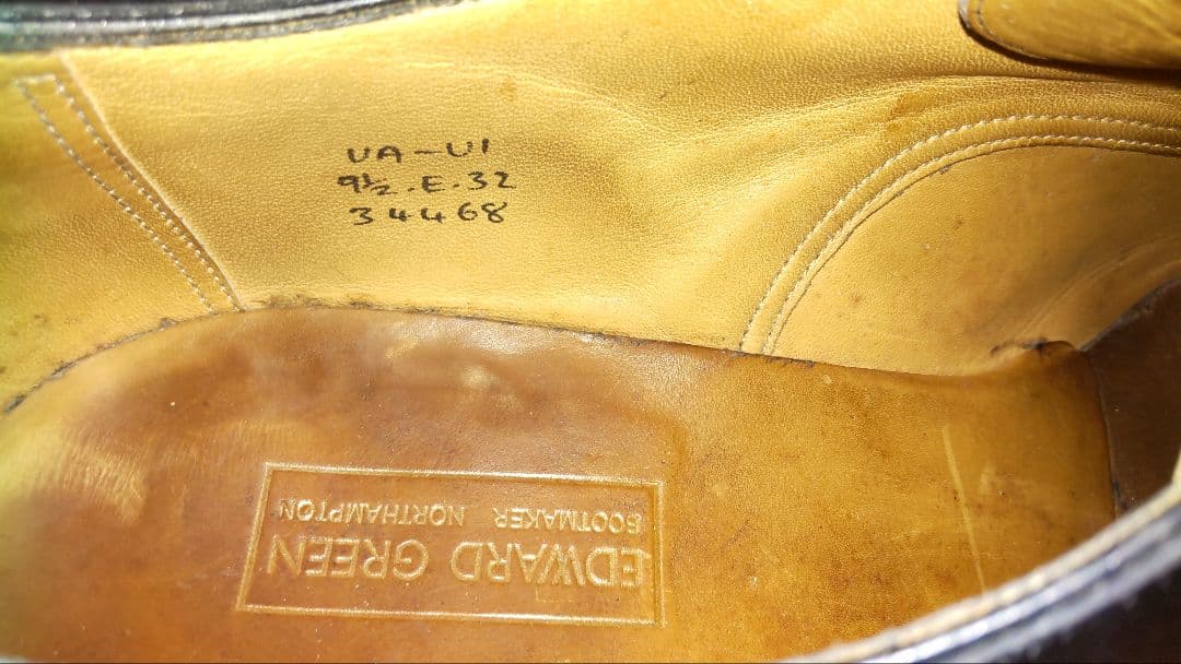 美品エドワードグリーンパースuチップ黒9.5Eドーバー同ラスト金枠囲みロゴ窓なし