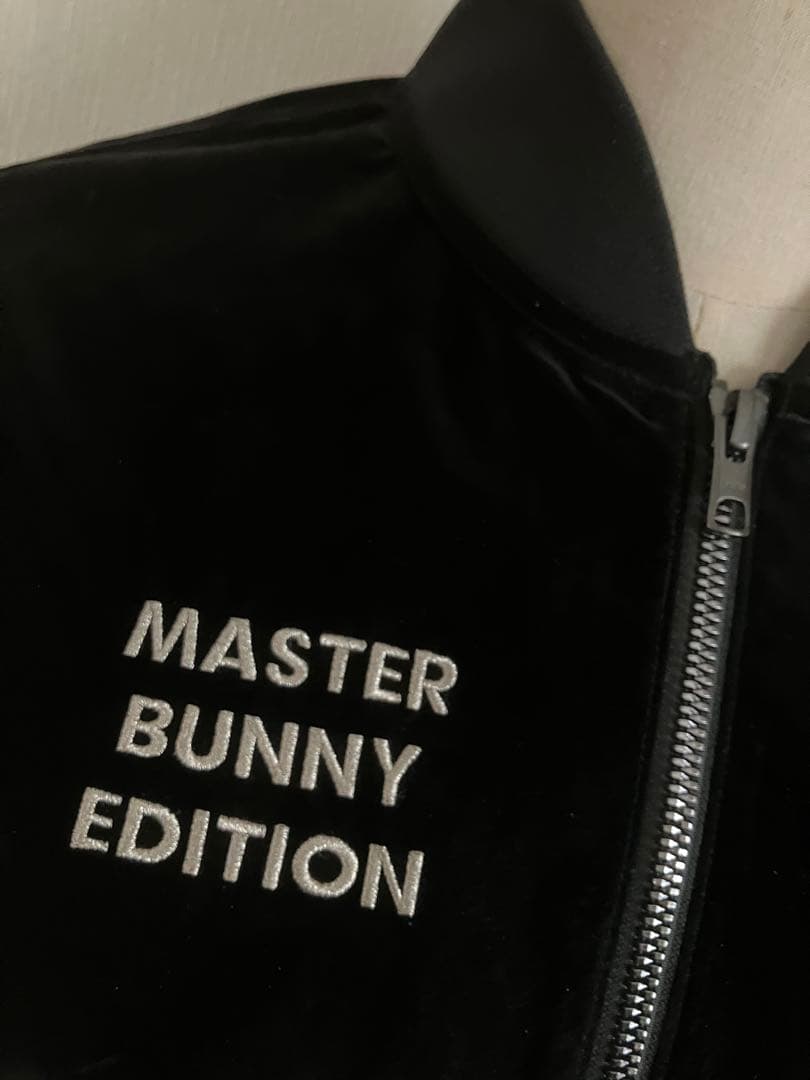 ★mari★ マスターバニー ベロア調ラミネートジャケット 黒