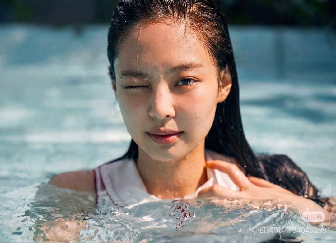 JENNIE写真展 J2NNI5 Scented Candle代官山 水色のみ