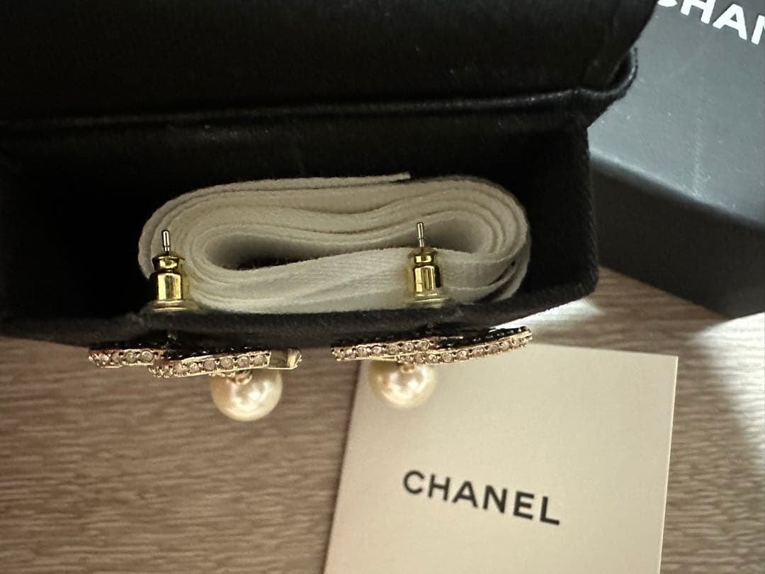 シャネル ロゴパール　ピアス　希少　レシート付き