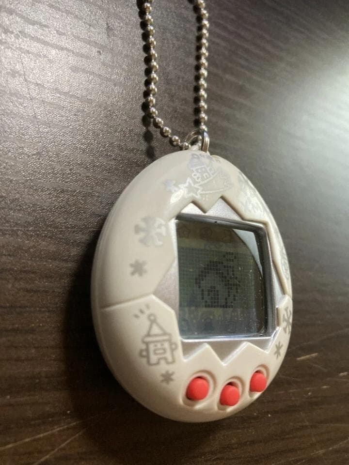 【動作確認済】バンダイ　たまごっち　サンタクロっち　ホワイト