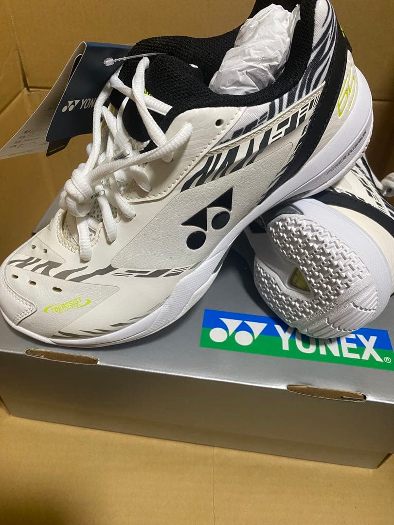 ヨネックス 桃田選手モデル パワークッション SHB65Z3KM 23.0cm