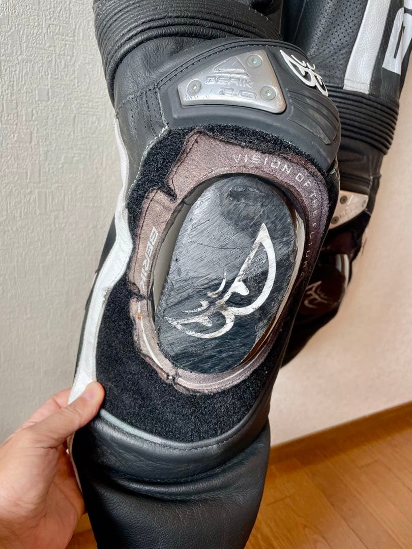 大きなサイズ！　ベリック　レーシングスーツ　56 MFJ公認