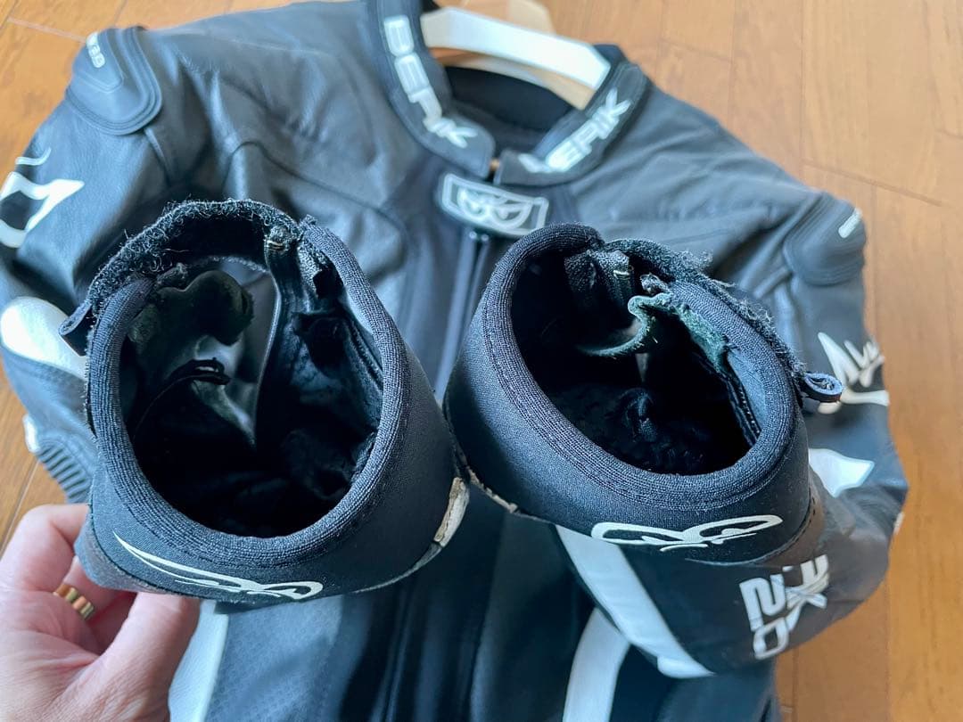 大きなサイズ！　ベリック　レーシングスーツ　56 MFJ公認