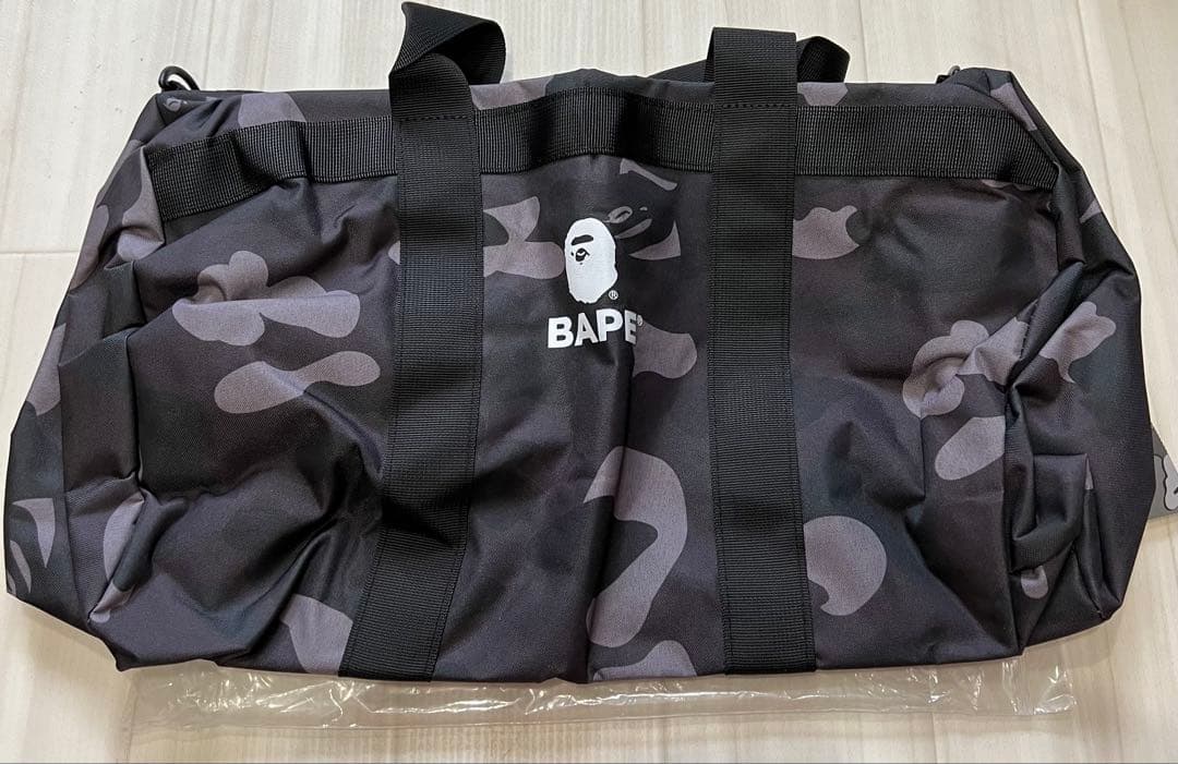 BAPE A BATHING APE 迷彩ダッフルバッグ　付録品ノベルティ