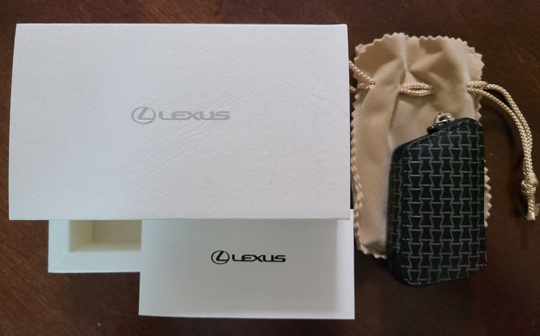 Lexus キーケース ブラック　レクサス　スピンドルパターンII Lタイプ