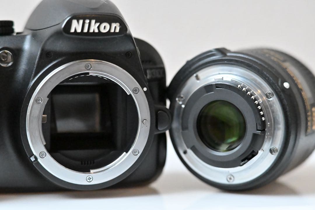 フィルムカメラ NIKON D3100