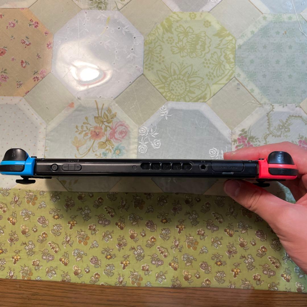 任天堂　Switch 初代