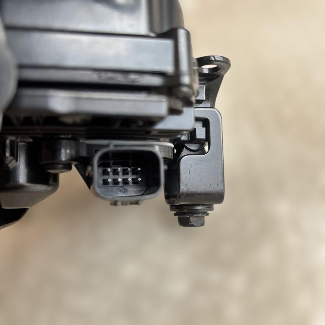 トヨタ 純正　88210-48071 プリウス　ハリア　プリクラ ミリ波レーダー