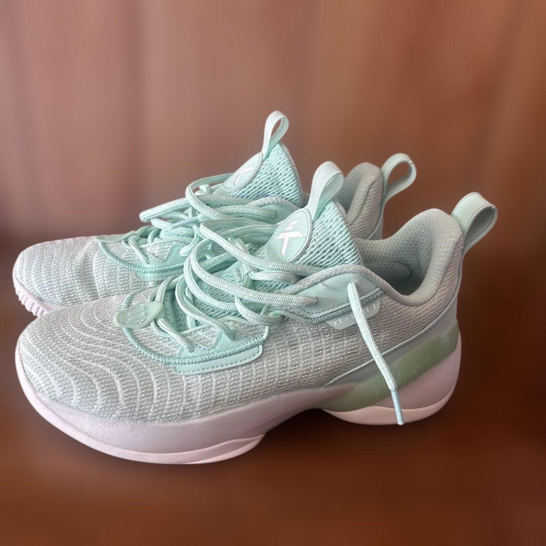 anta バスケットボールシューズ