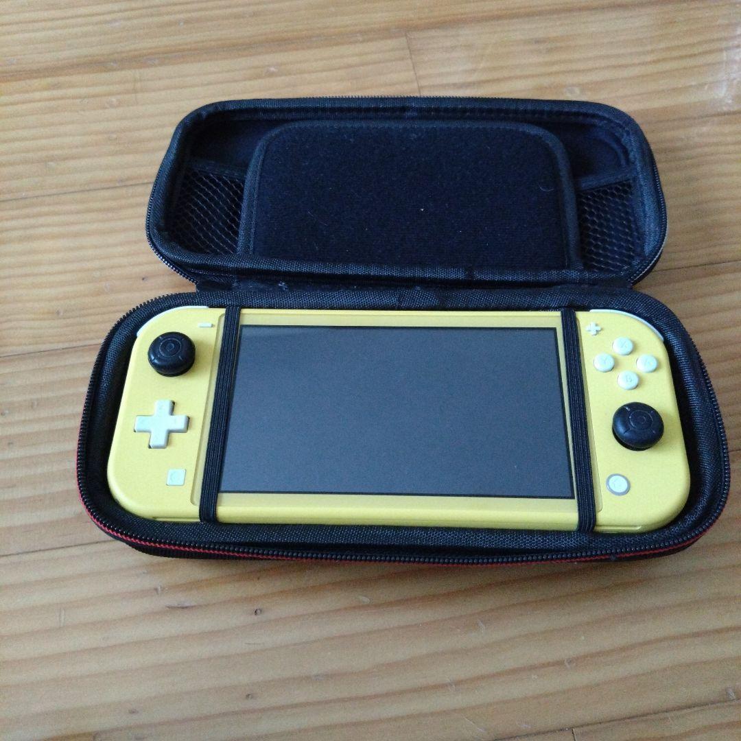 Nintendo Switch Lite イエロー 本体とケース【ジャンク扱い】