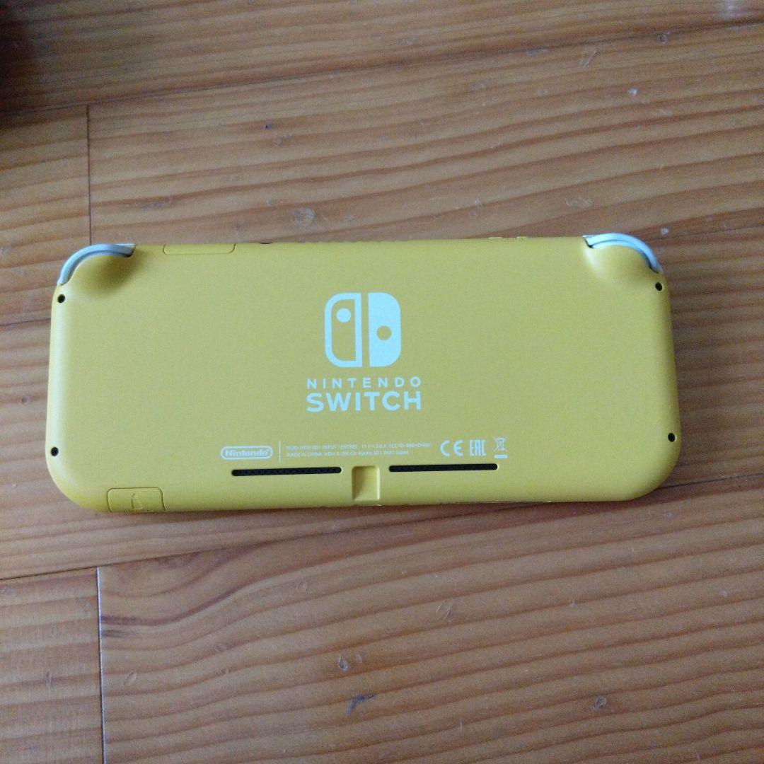 Nintendo Switch Lite イエロー 本体とケース【ジャンク扱い】