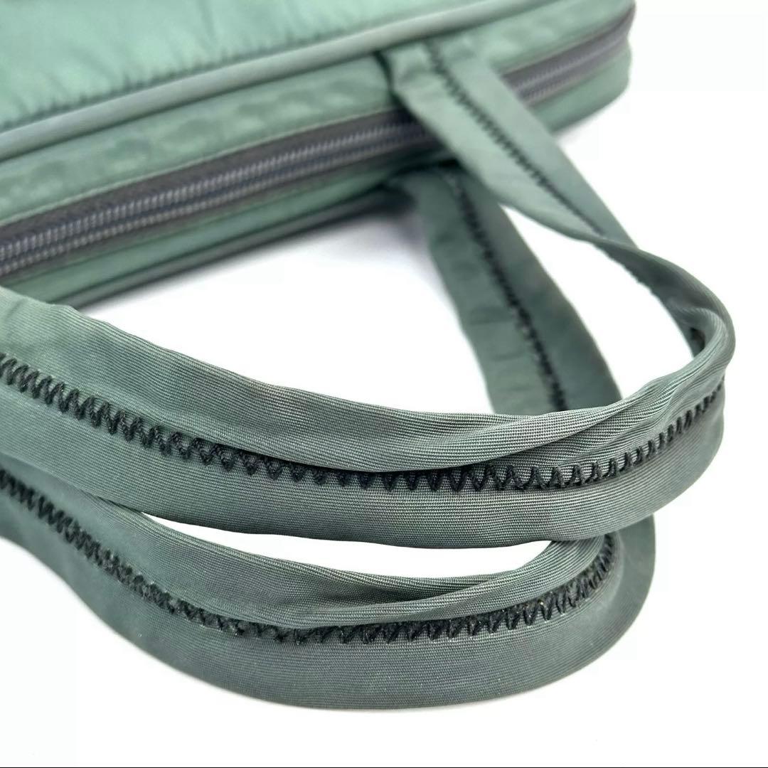 PRADA グリーン ナイロン ビジネスバッグ