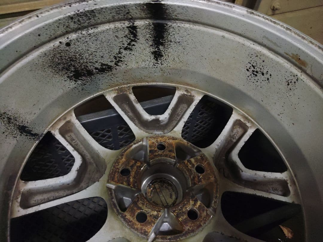 エクストレイル T31 18インチ 純正ホイール