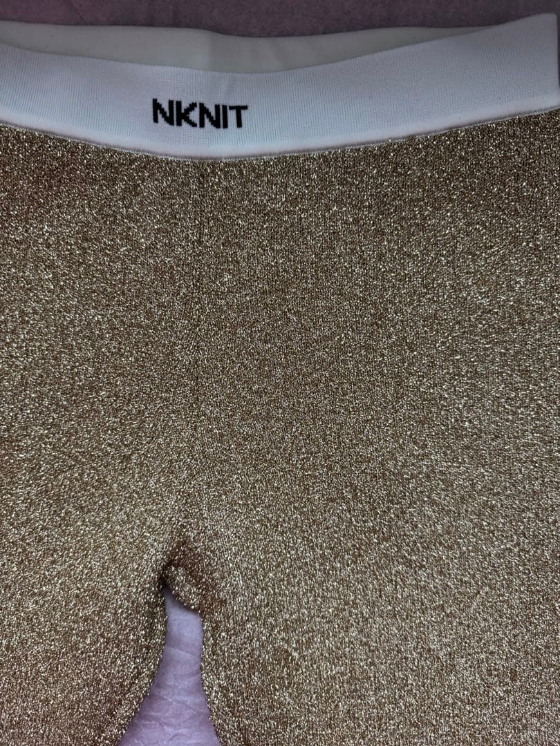 NKNIT ゴールド グリッター ショートパンツ　新品未使用
