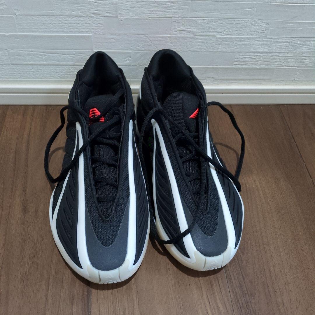 adidas バスケットボールシューズ ２７センチ