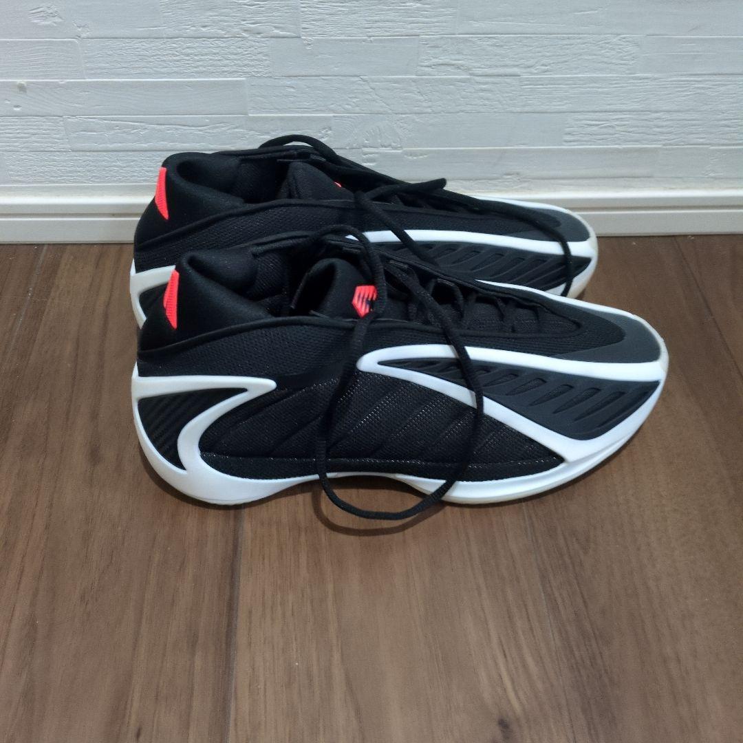 adidas バスケットボールシューズ ２７センチ