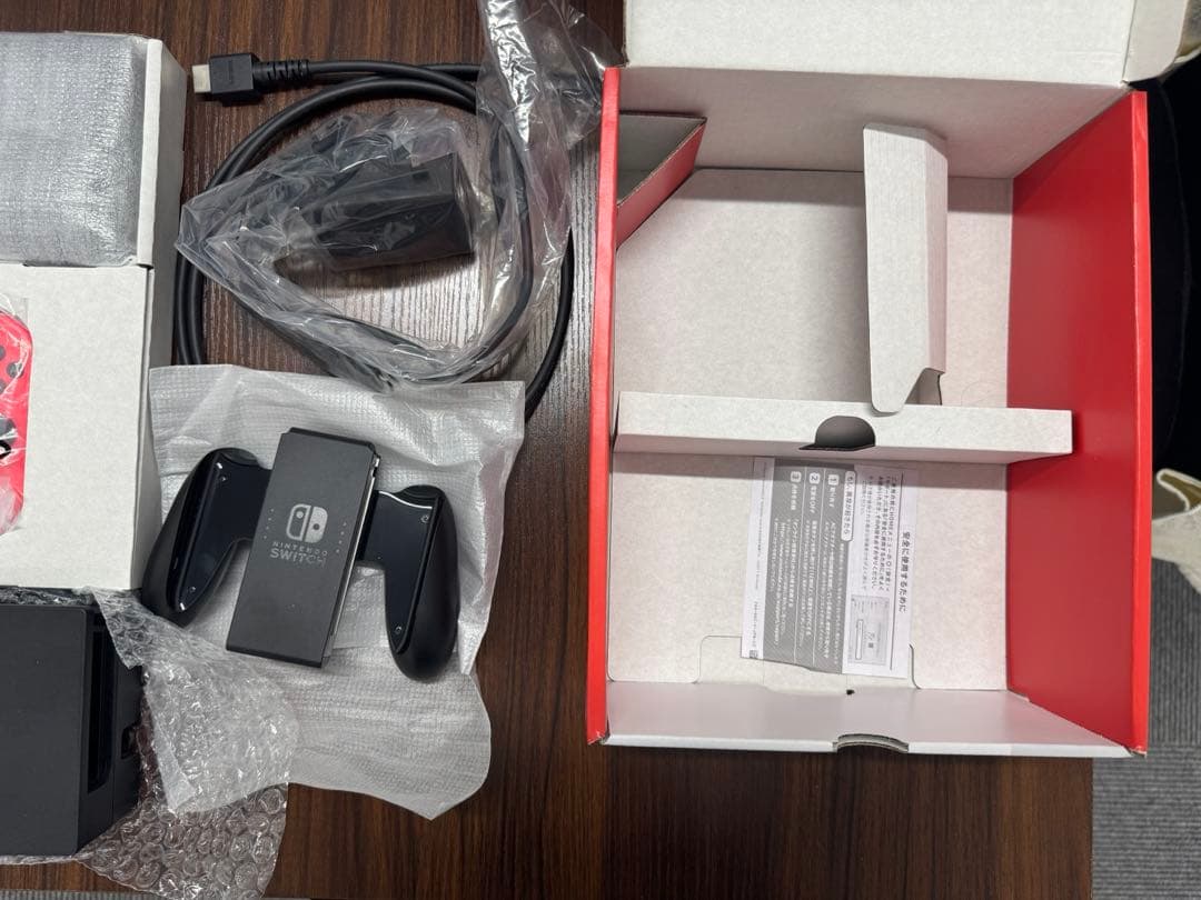 【美品】ニンテンドースイッチ本体＋桃太郎電鉄＋Switch Sports付