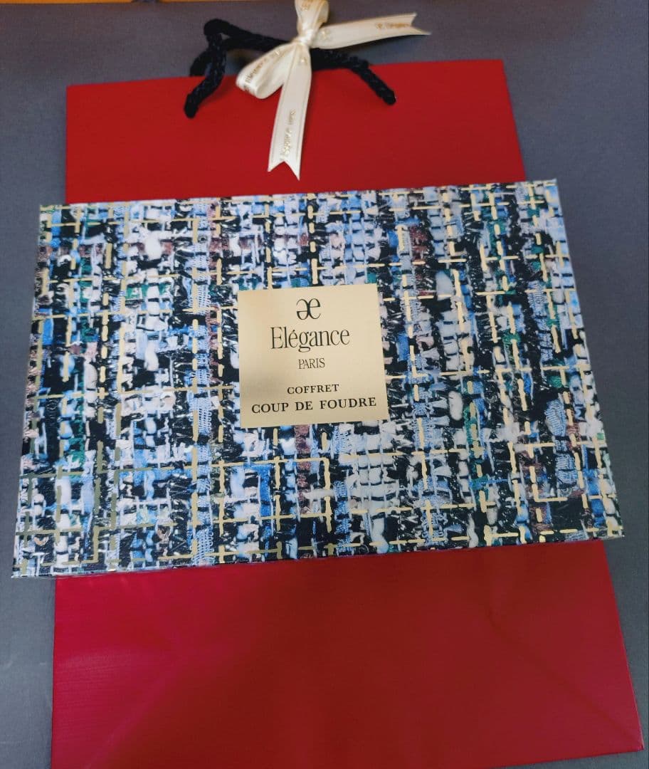 ☆新品未開封☆　エレガンス　クリスマスコフレ　クードゥフードル2025