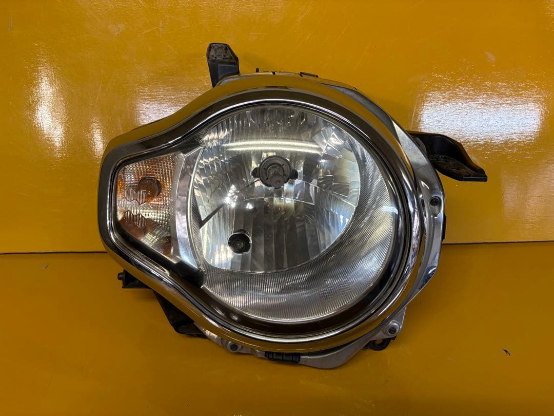 スズキ MR31S MR41S ハスラー 純正ヘッドライト右/ハロゲン